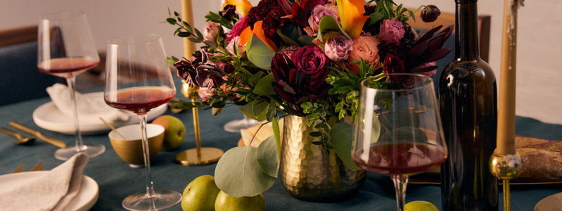 5 Reasons Flowers Beat Wine as a Thanksgiving Host Gift